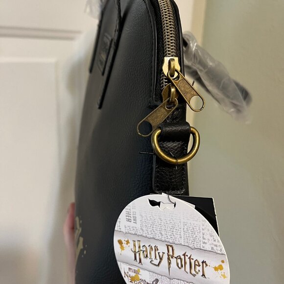 Loungefly - Harry Potter - Hogwarts - Satchel Bag Purse - Hedwig Castle - Black - Picture 8 of 12
